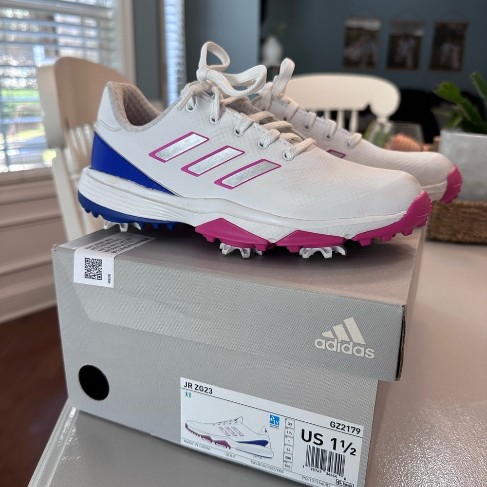 Girls Adidas golf shoes size 1.5 Great condition!
